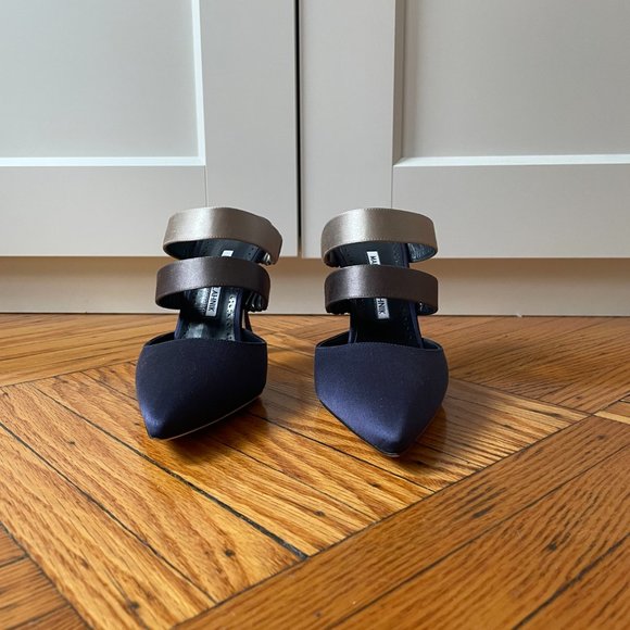 Silk Manolo Blahnik Heels - Picture 3 of 5